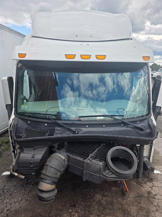 2019 Peterbilt 579 Cab Assembly Complete Good Condition