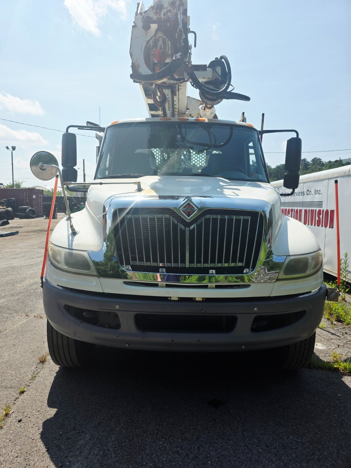 2011 International 4400 Altec DL42-BB 42' Digger Derrick Boom Truck 104k