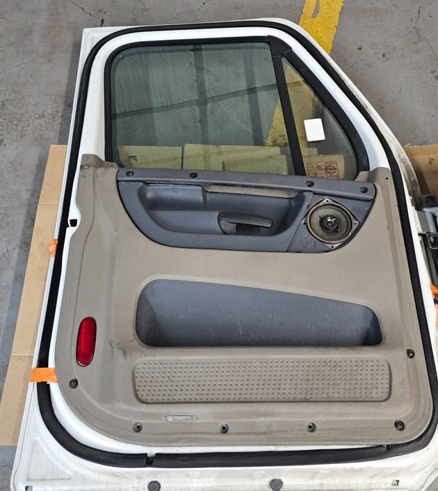 2018-2024 FREIGHTLINER CASCADIA 126 LEFT DRIVER DOOR Complete W/ GLASS OEM
