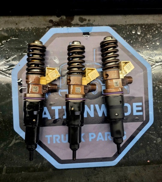 Volvo D13 Engine Injectors Fuel Injectors Used Genuine OEM Set Of 3 22378579 - Nationwide Diesel Engine Sales
